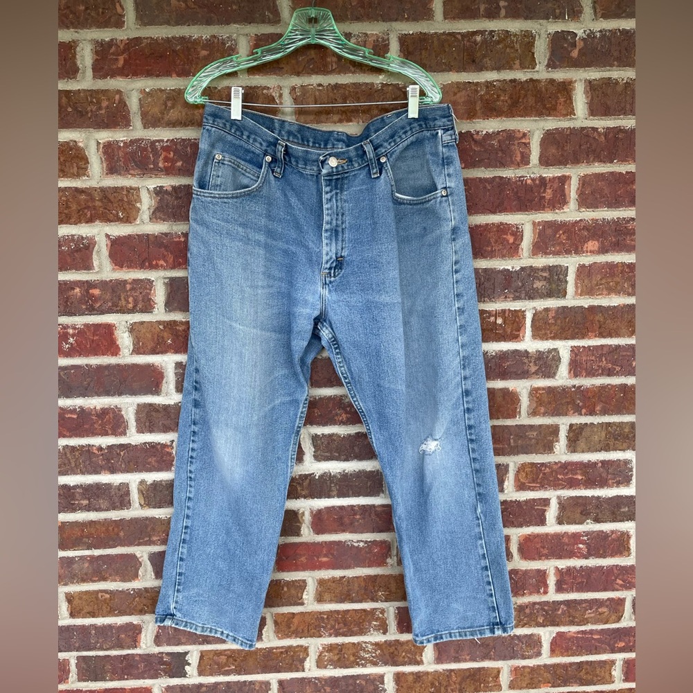 Men’s Wrangler Well Worn Destroyed Distressed Jeans Size 36x29